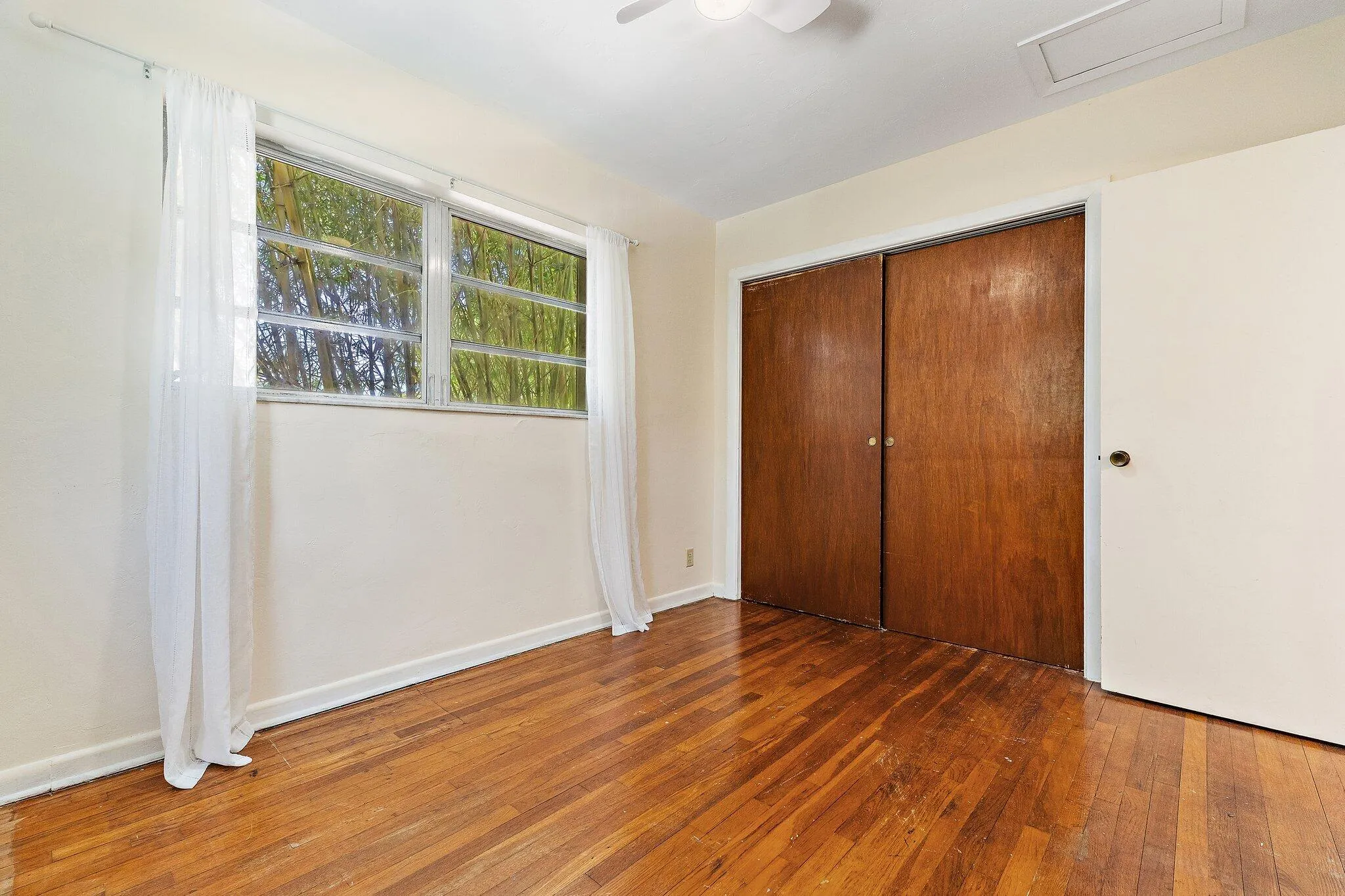039-1429CrestDr-LakeWorth-SMALL