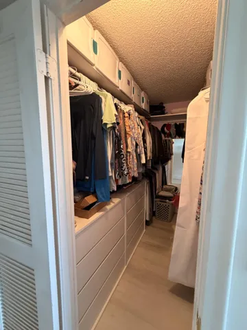 walk in closet