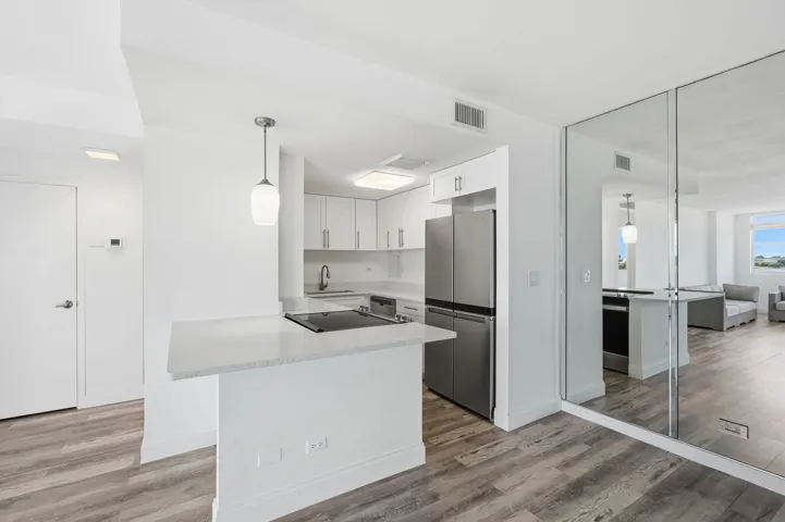 19-web-or-mls-2800_N_Flagler_Dr_Unit_410