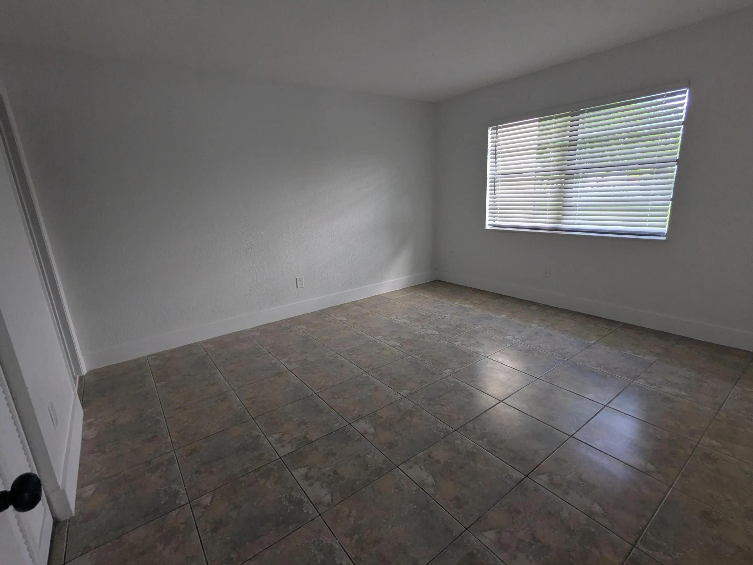 Bedroom 1b