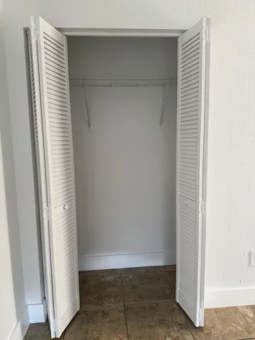Closet 2