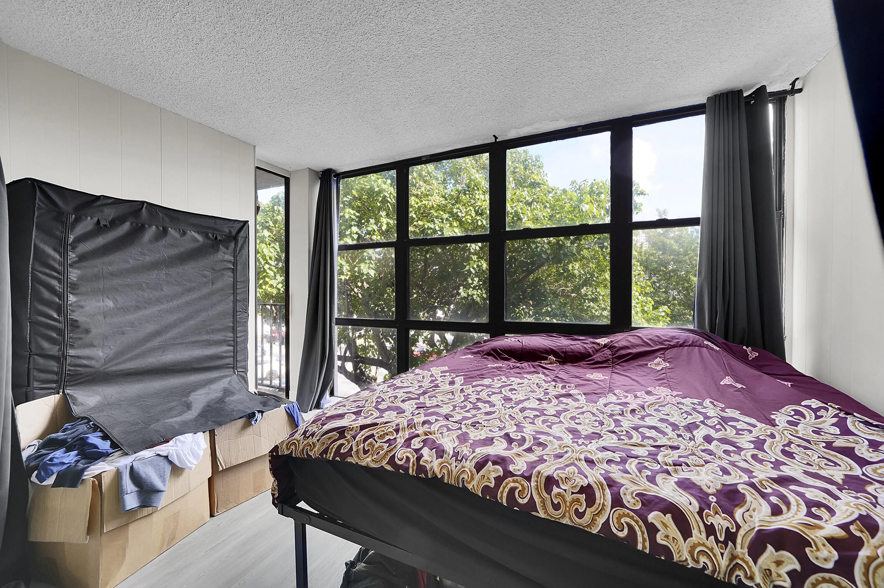 Space to make 2nd bedroom
