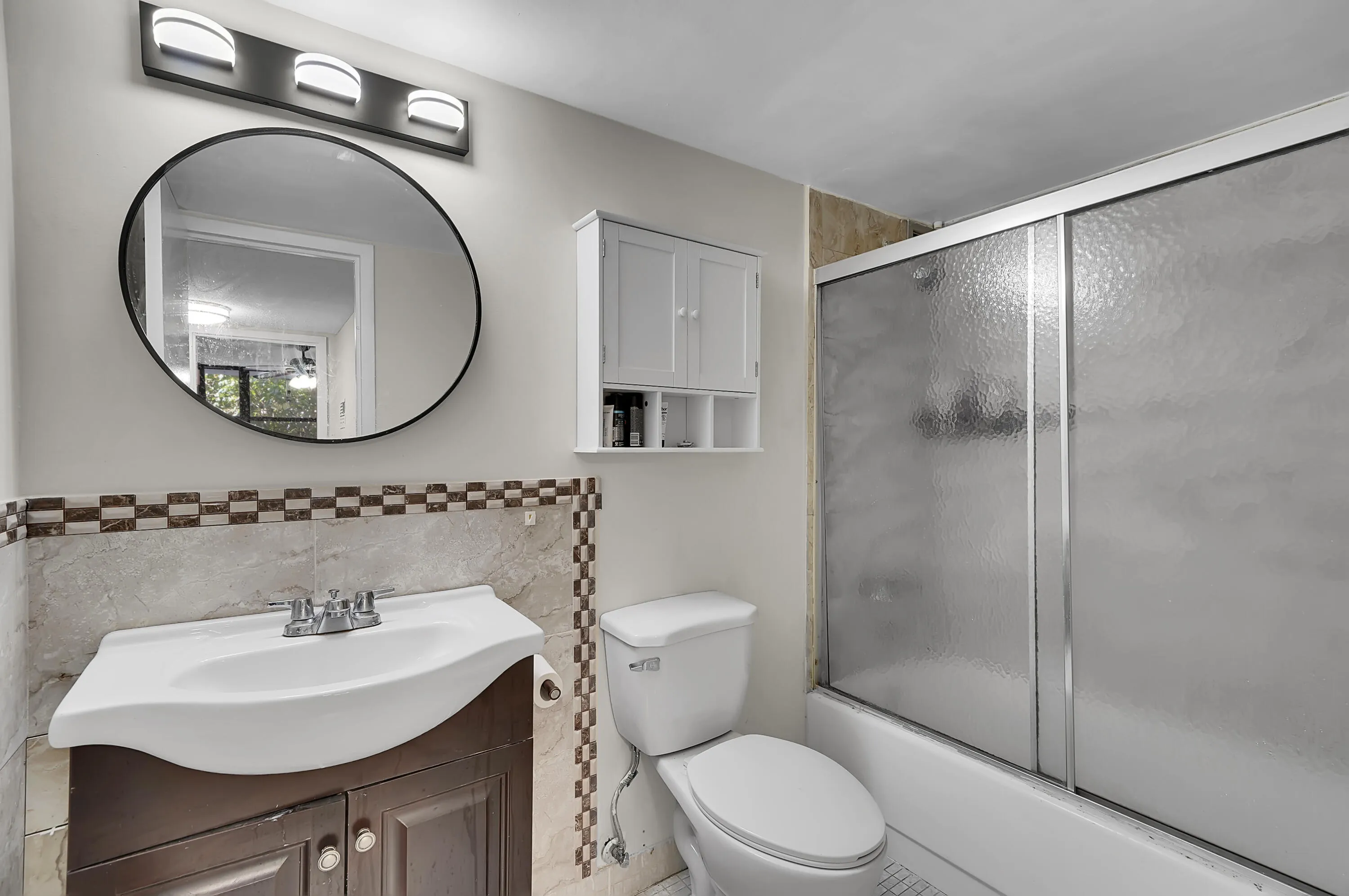 Main Bathroom