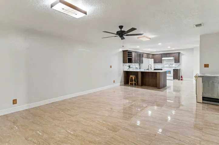 4851 KITCHEN 1