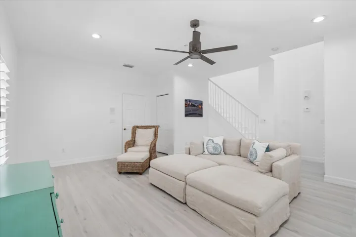 Bonus Room/Flex Space
