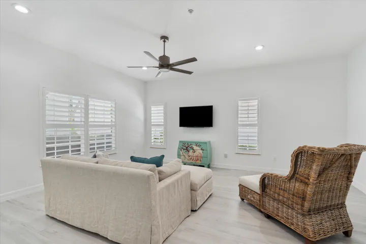 Bonus Room/Flex Space