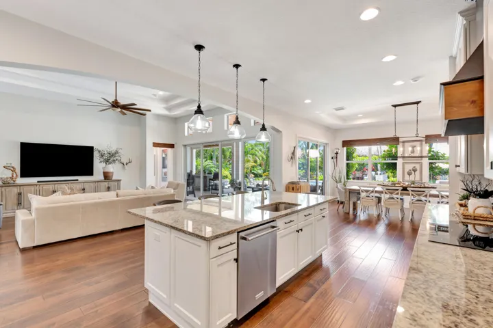 Kitchen (2)