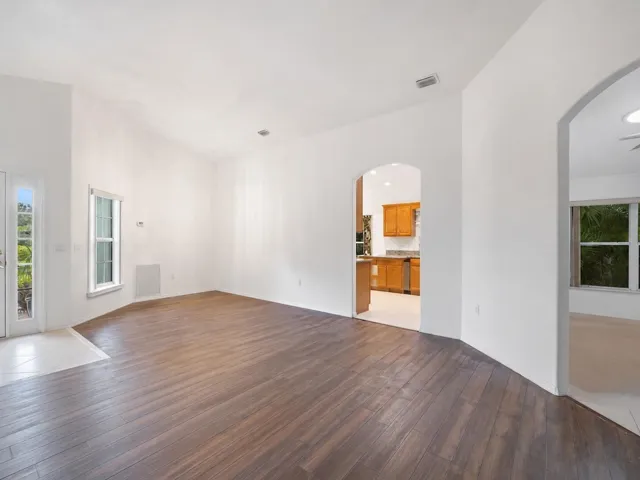 10_Open_Plan_Home_Interior