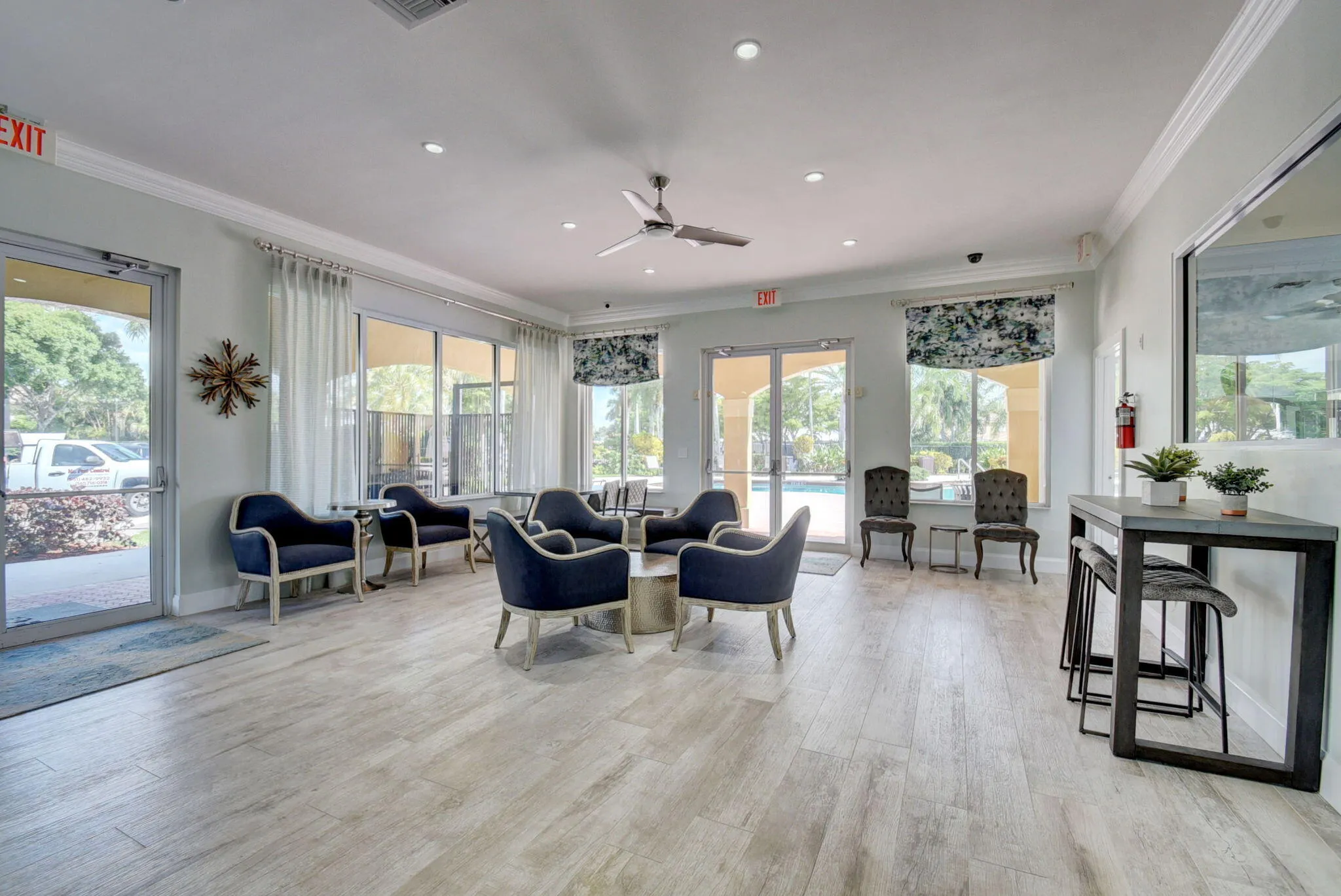 76-web-or-mls-Symphony Bay (2)