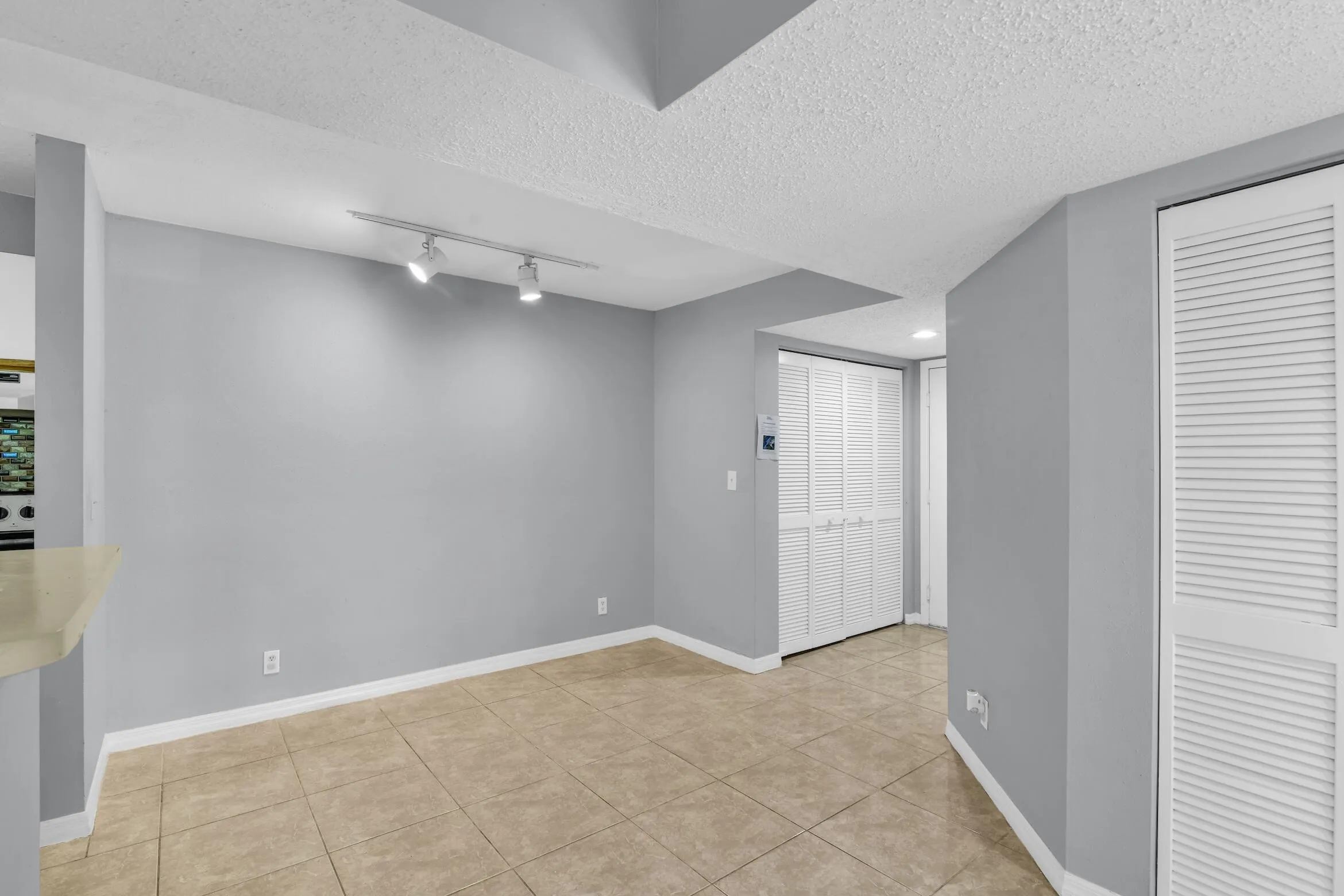 3995 W McNab Rd Pompano Beach --5