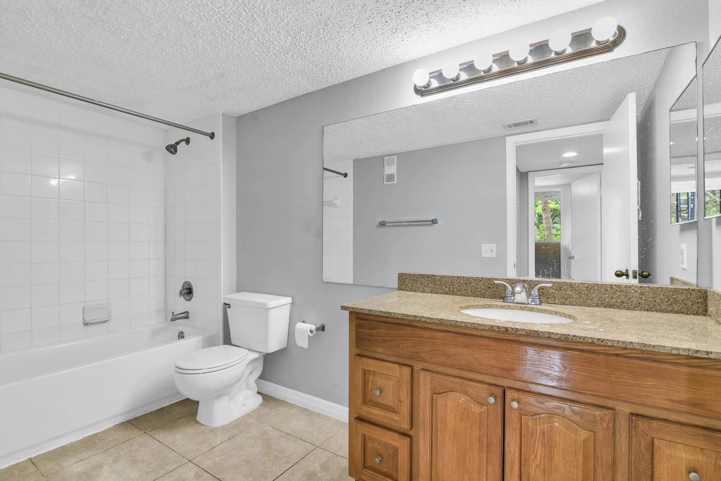 3995 W McNab Rd Pompano Beach --33