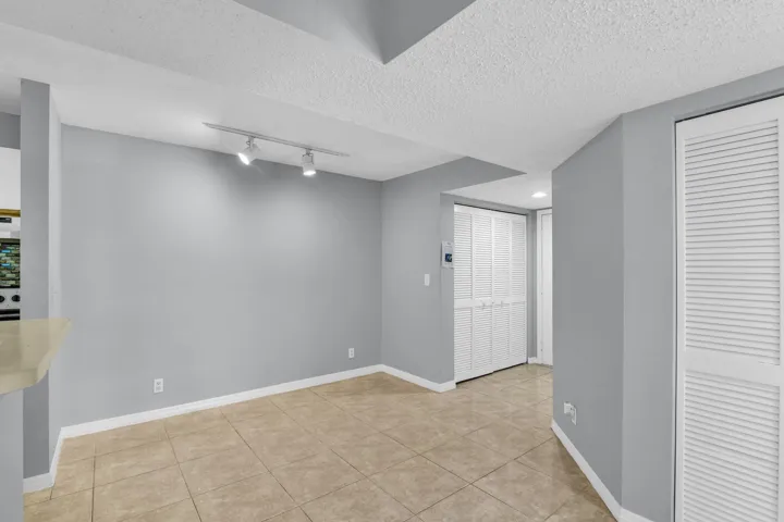 3995 W McNab Rd Pompano Beach --5