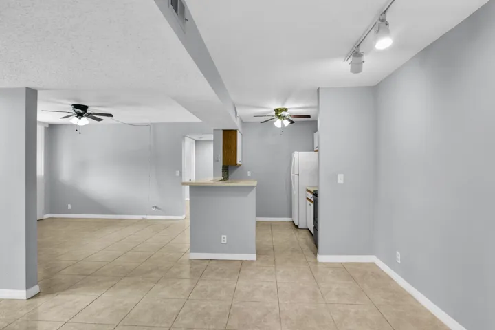 3995 W McNab Rd Pompano Beach --2