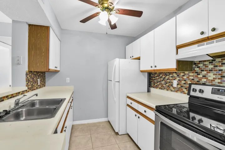 3995 W McNab Rd Pompano Beach --8