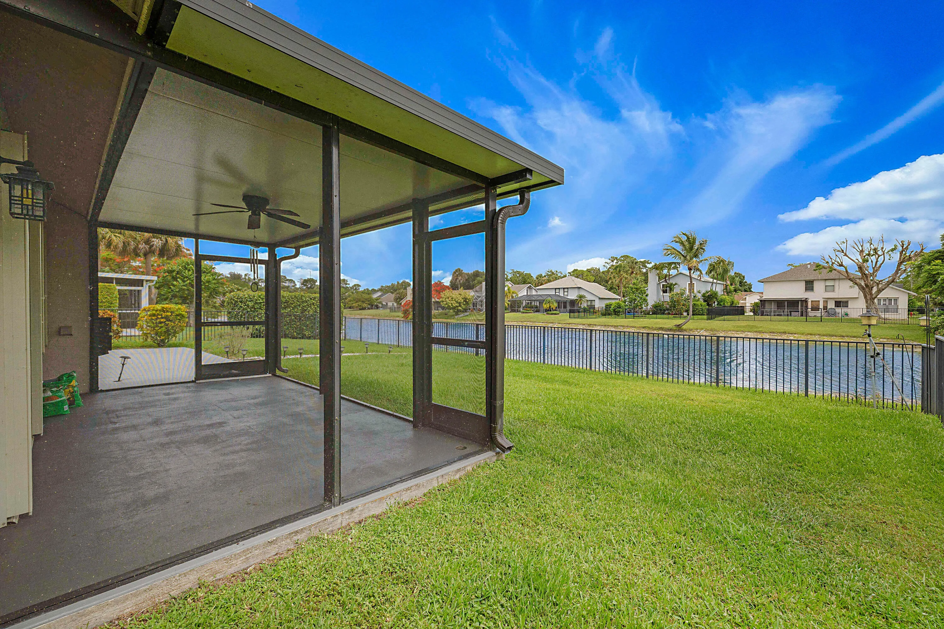 3570 Woods Walk Blvd -37