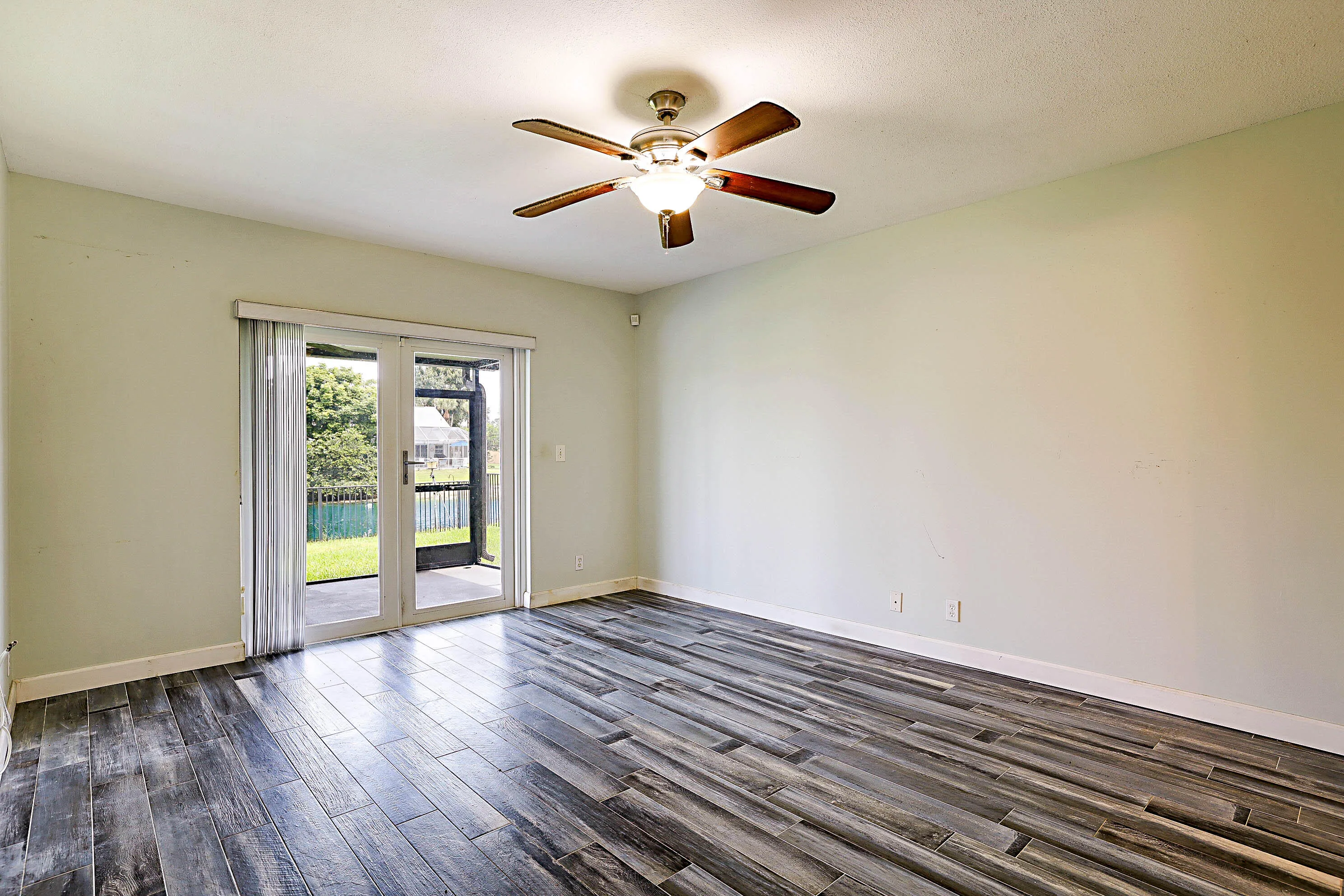 3570 Woods Walk Blvd -19
