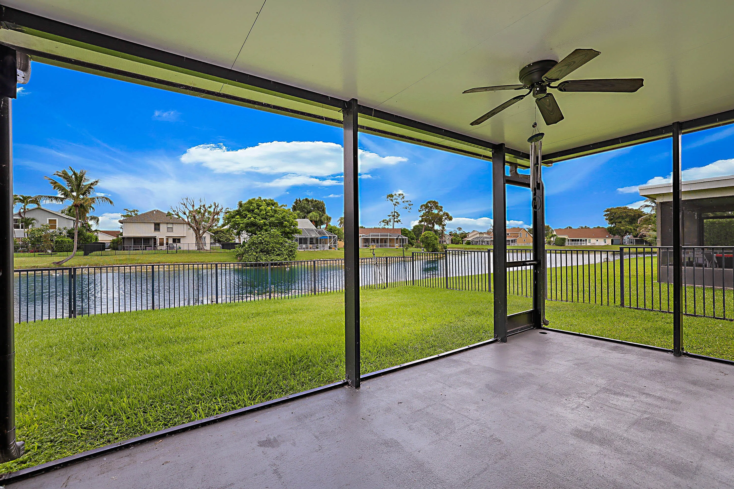 3570 Woods Walk Blvd -36