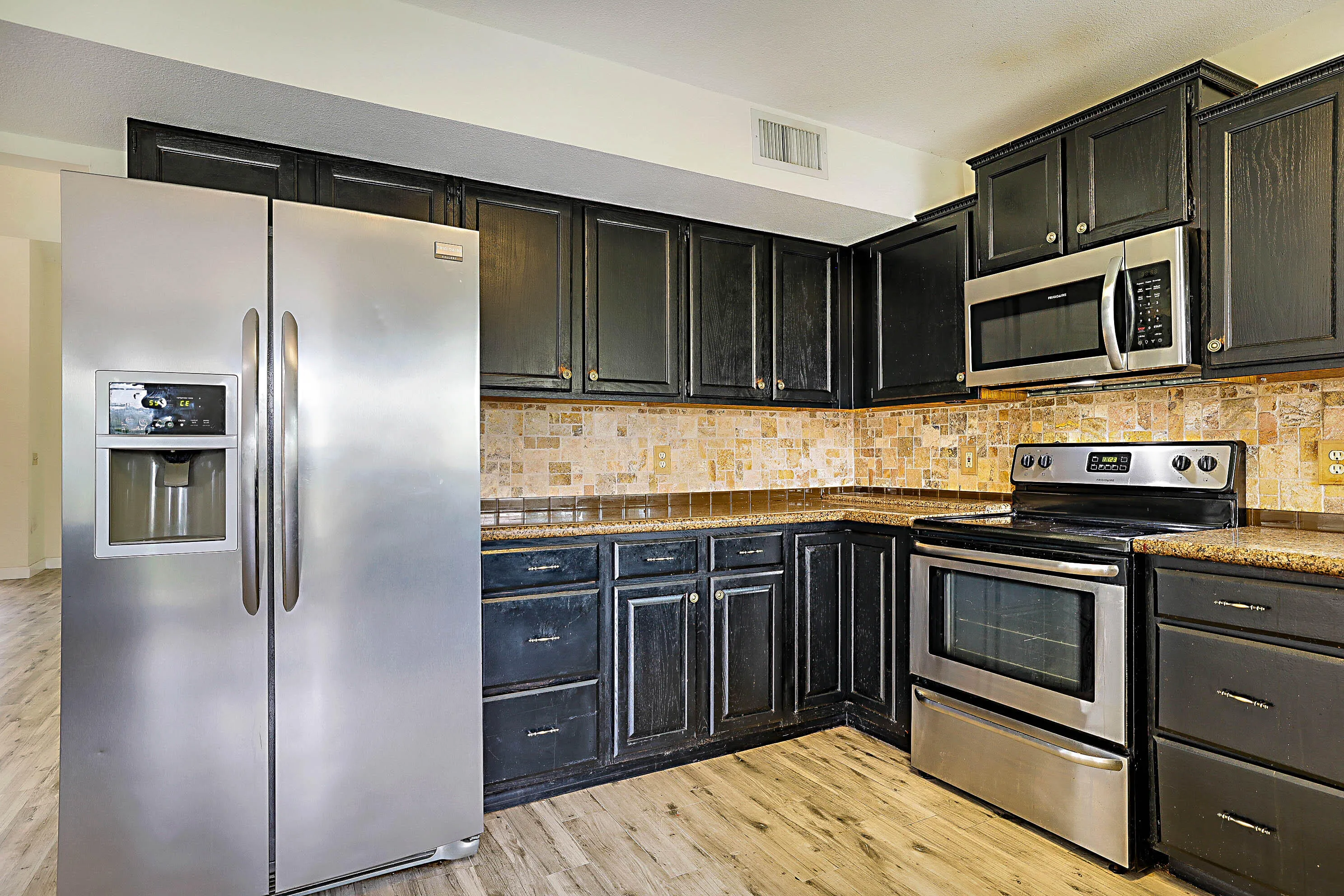 3570 Woods Walk Blvd -13