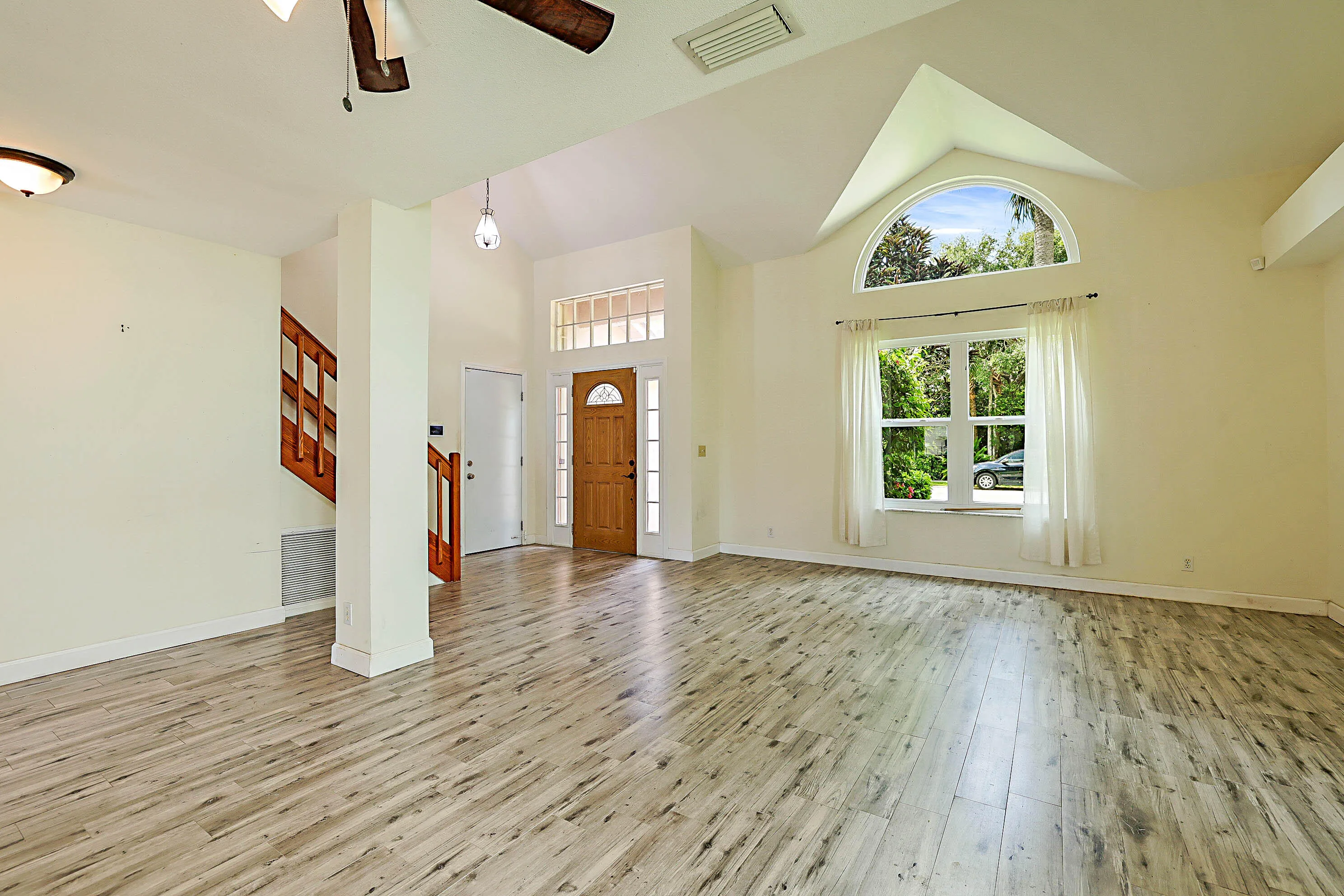 3570 Woods Walk Blvd -4