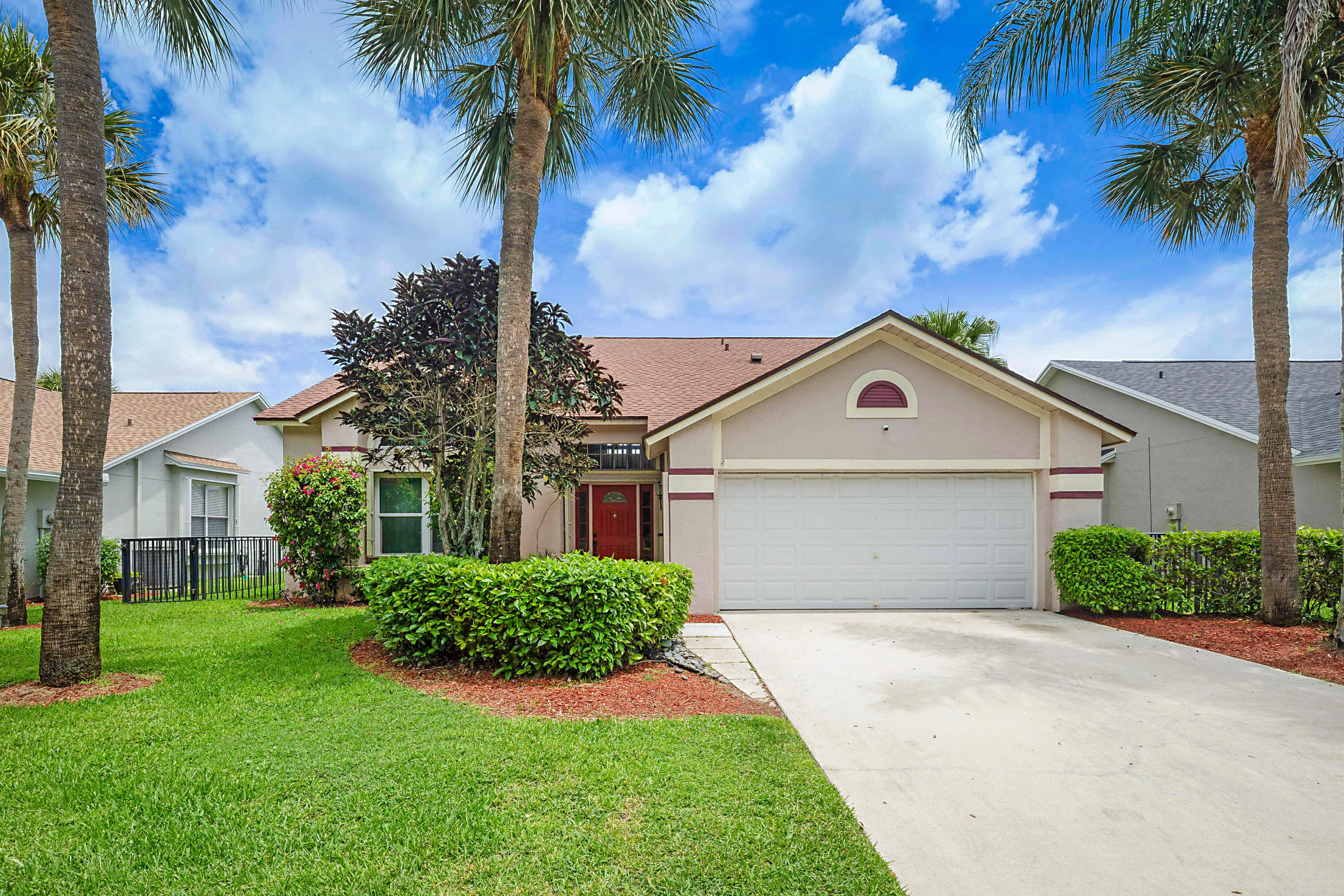 3570 Woods Walk Blvd -43