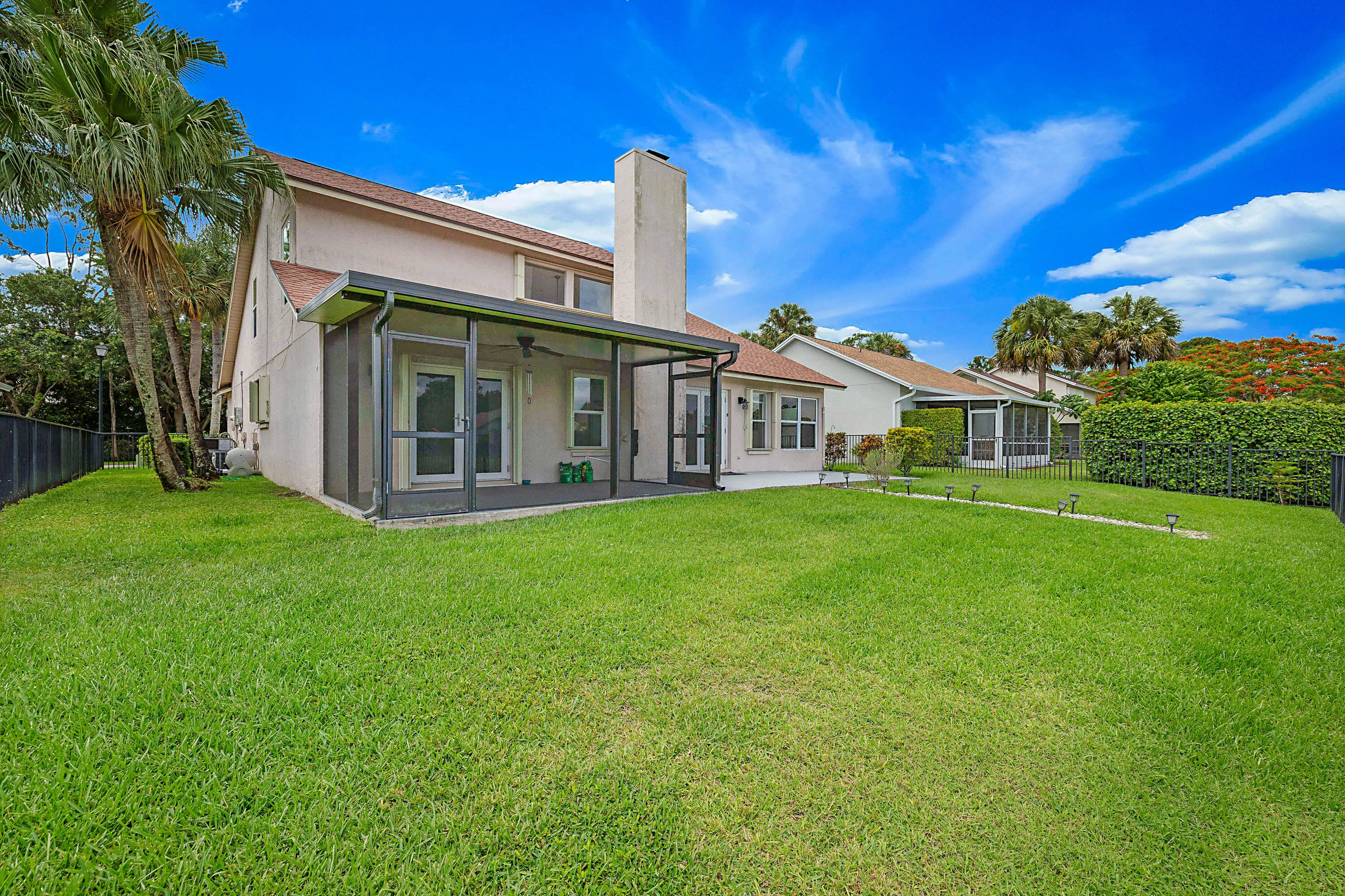 3570 Woods Walk Blvd -41