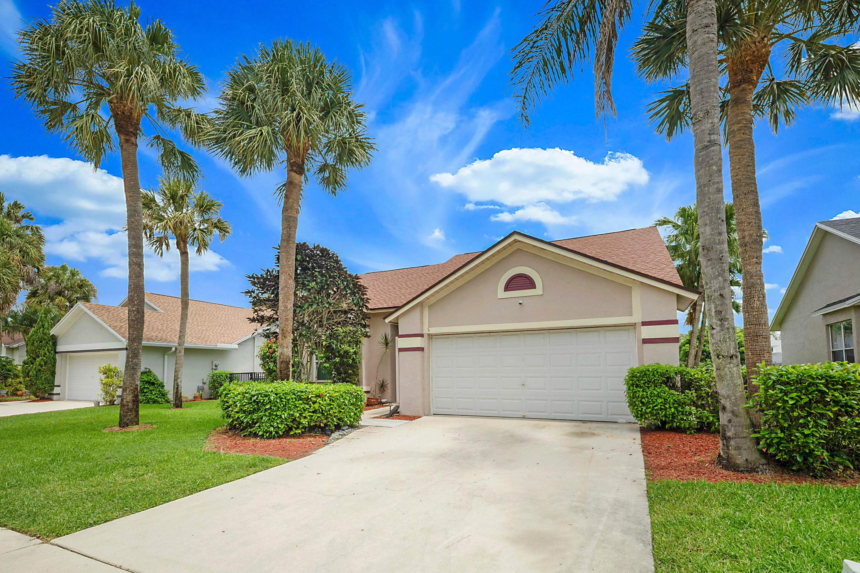 3570 Woods Walk Blvd -44