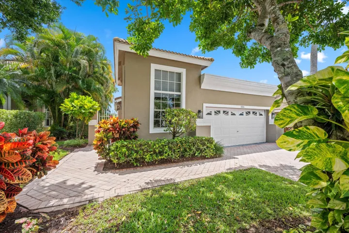 4706 Carlton Golf Drive