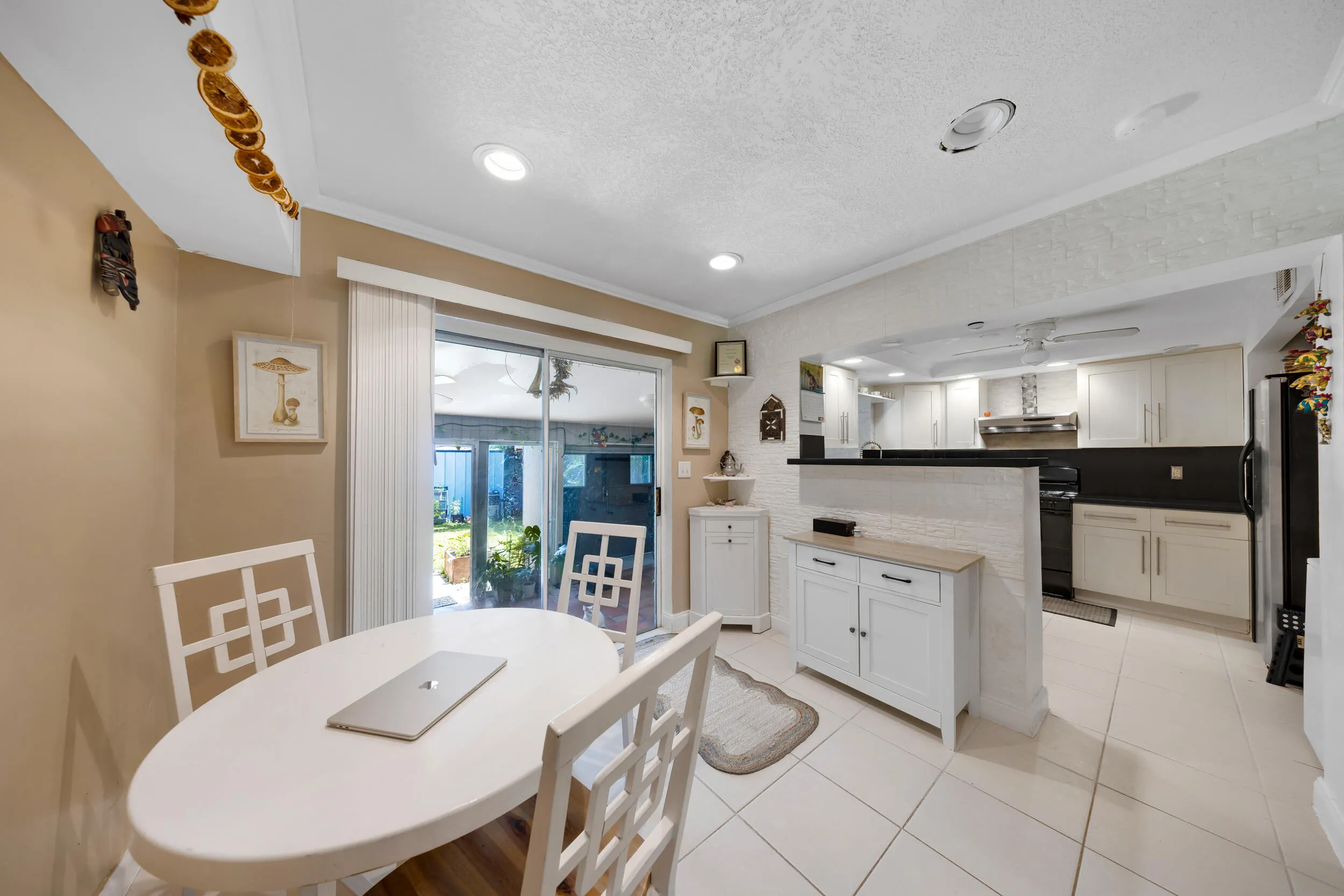 2326 Harding St-Hollywood, Rotem-1