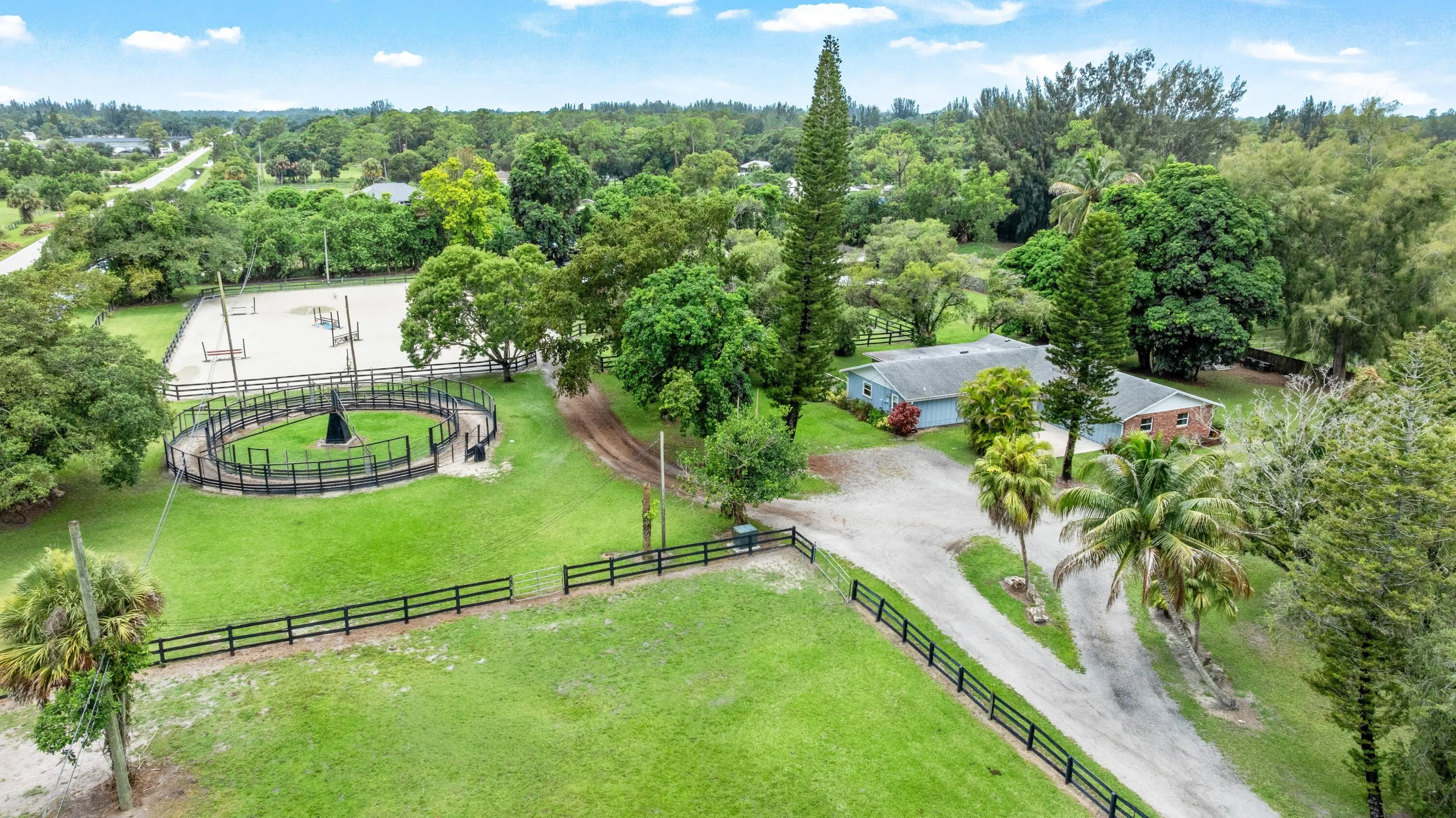 7 Large Paddocks