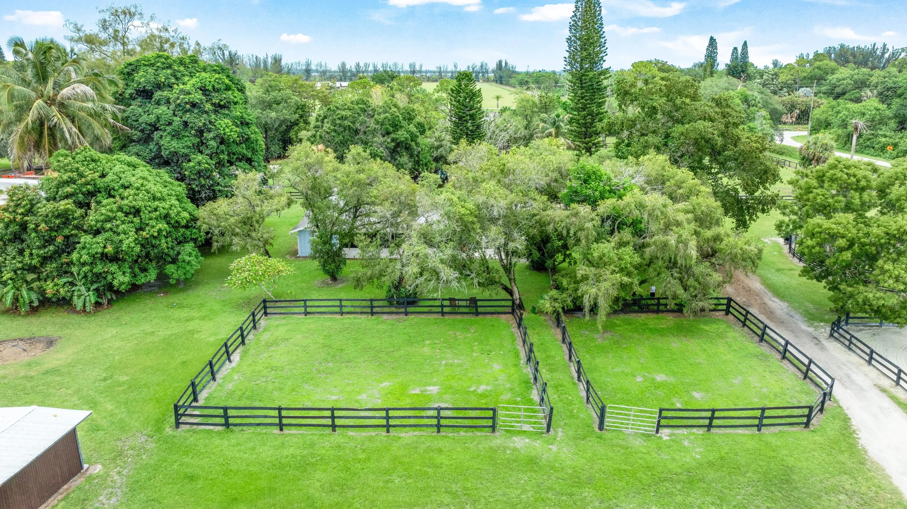 7 Large Paddocks