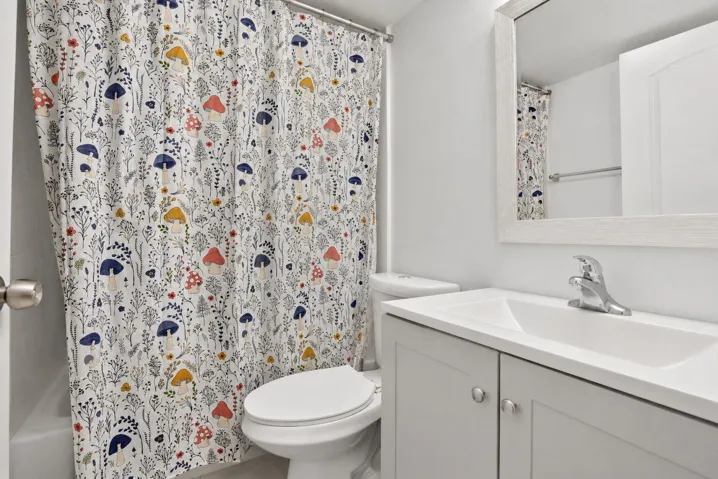 2nd Bathroom