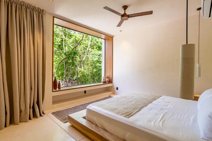 VILLA SELVA MASTER BEDROOM