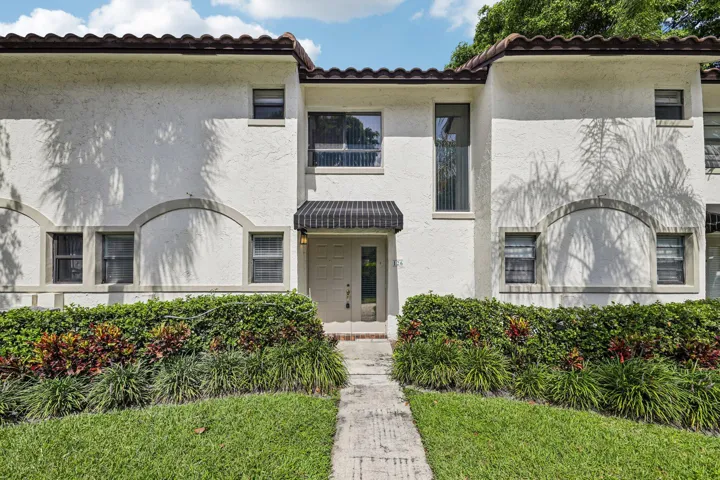 1-web-or-mls-NW 2nd Ave-S2906-001