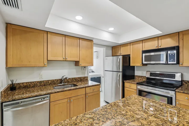 14-web-or-mls-NW 2nd Ave-S2906-014
