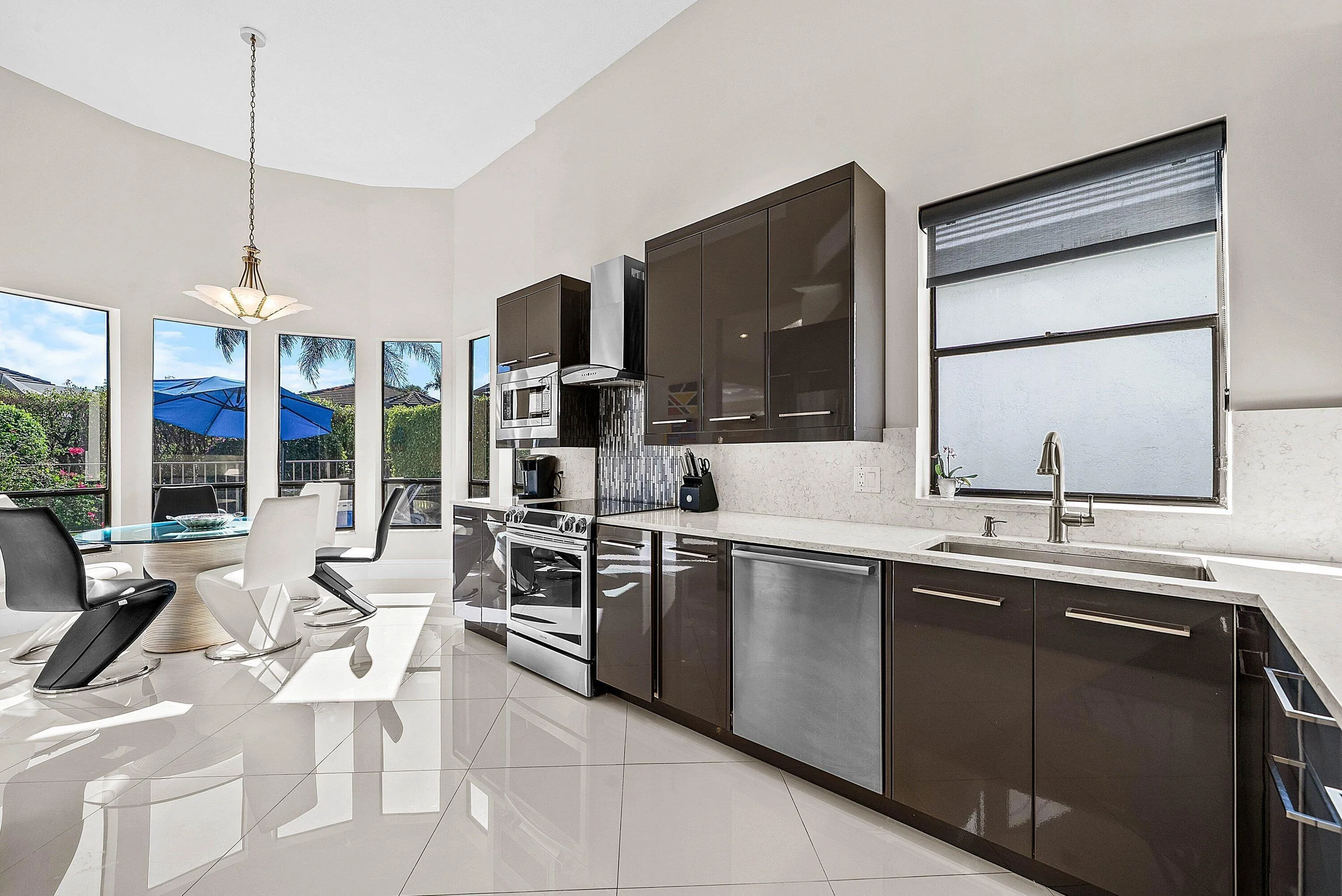 Kitchen/Breakfast area