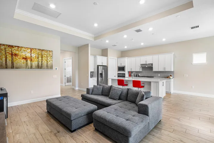 007-349GeillisPath-DelrayBeach-FL-33445-