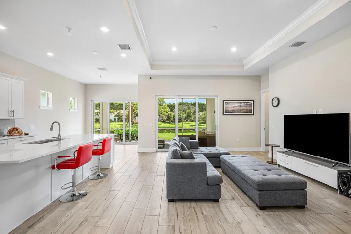 004-349GeillisPath-DelrayBeach-FL-33445-