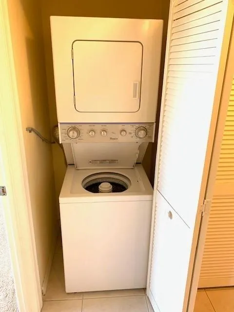 Washer/Dryer In Unit