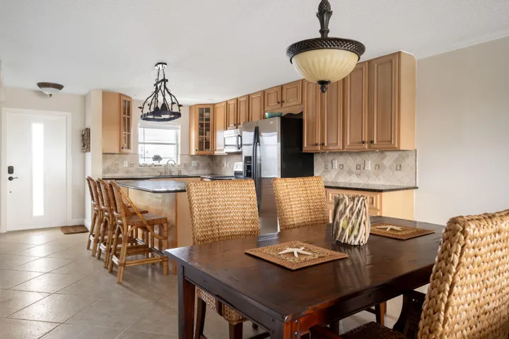 10-web-or-mls-4049 Ocean Dr 505--11