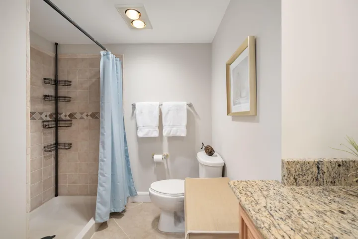 15-web-or-mls-4049 Ocean Dr 505--20
