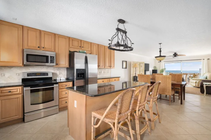 3-web-or-mls-4049 Ocean Dr 505--3