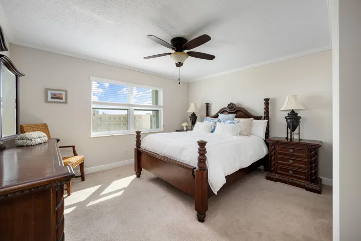 29-web-or-mls-4049 Ocean Dr 505--16