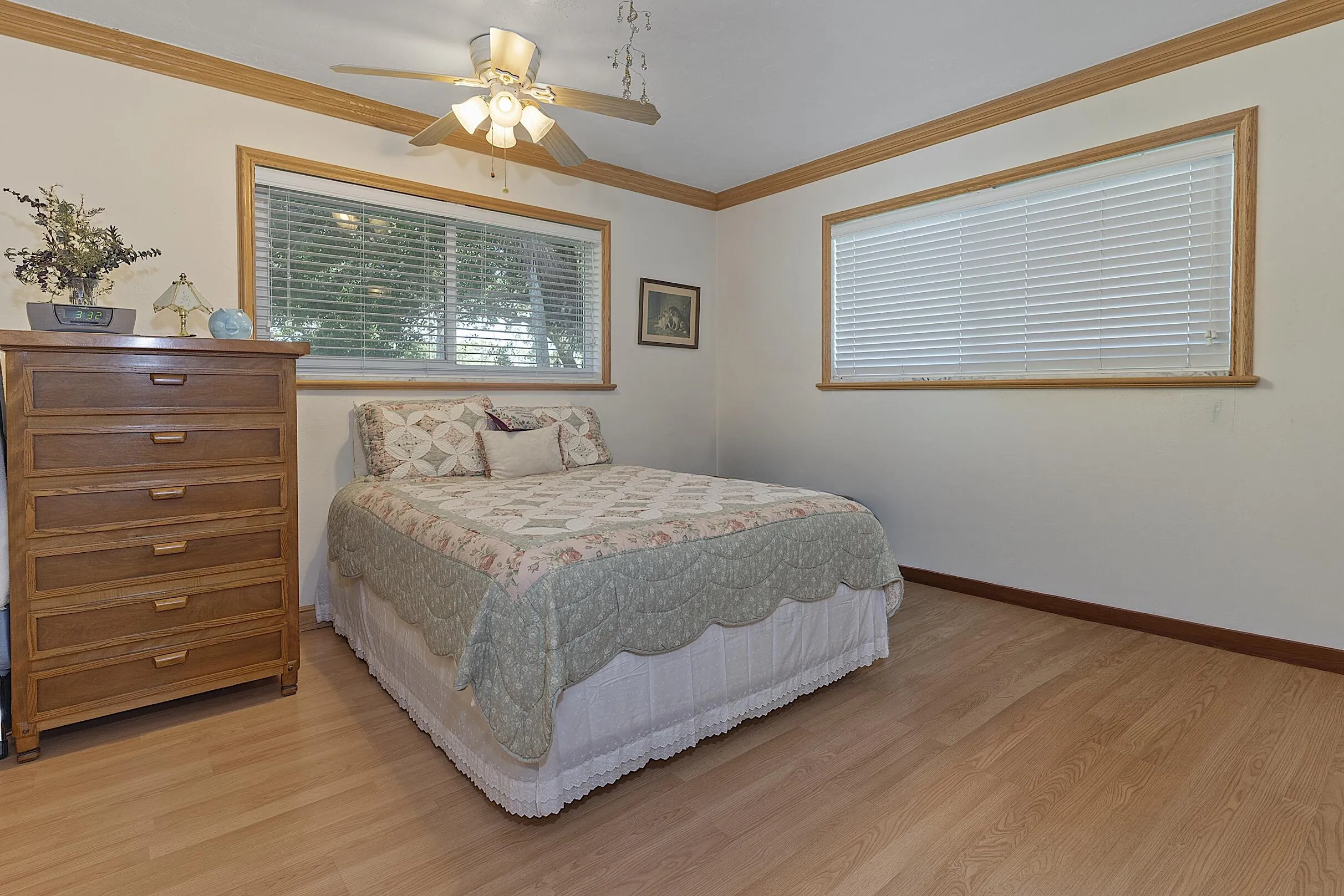 521 SW 59th st - - 044