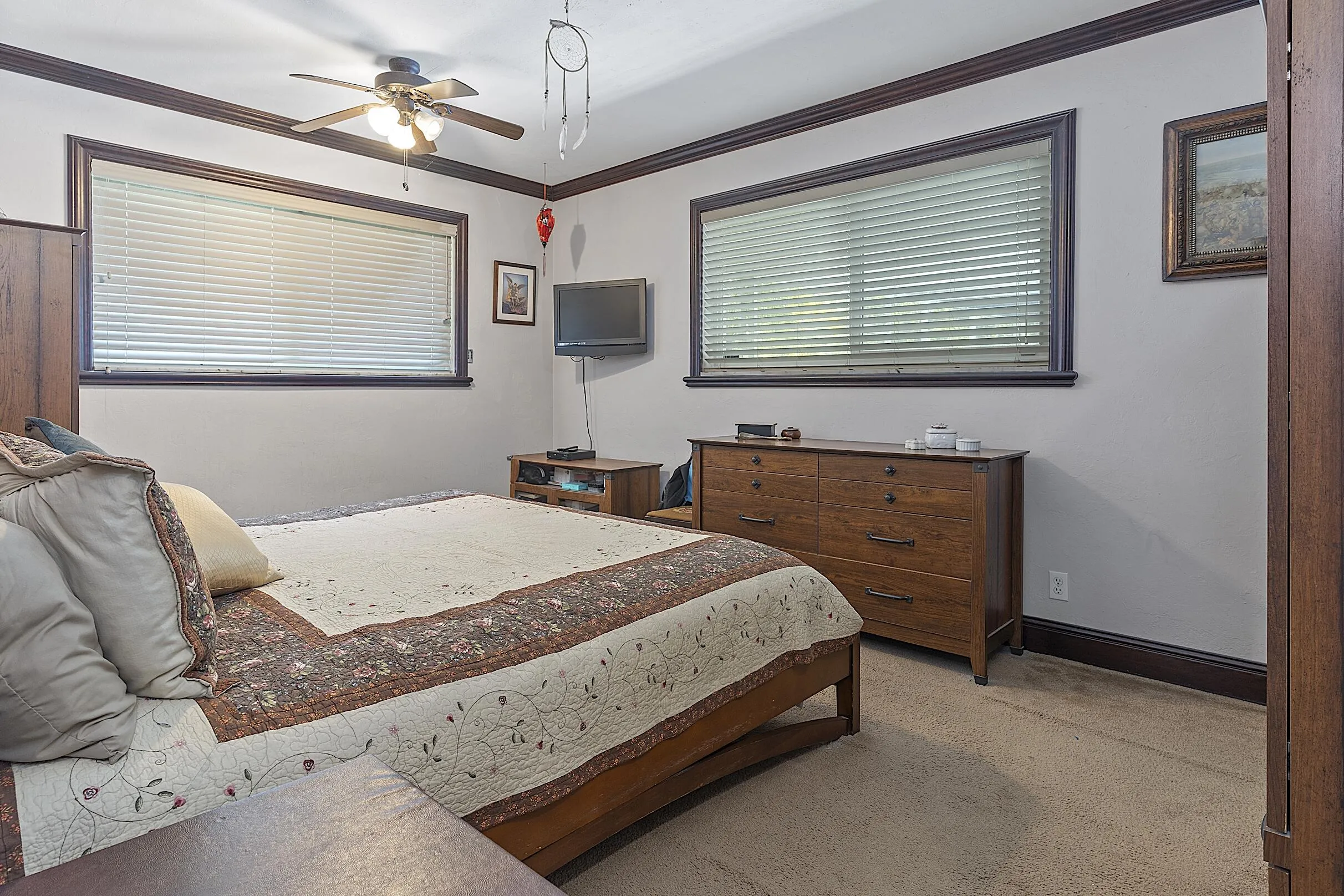 521 SW 59th st - - 040