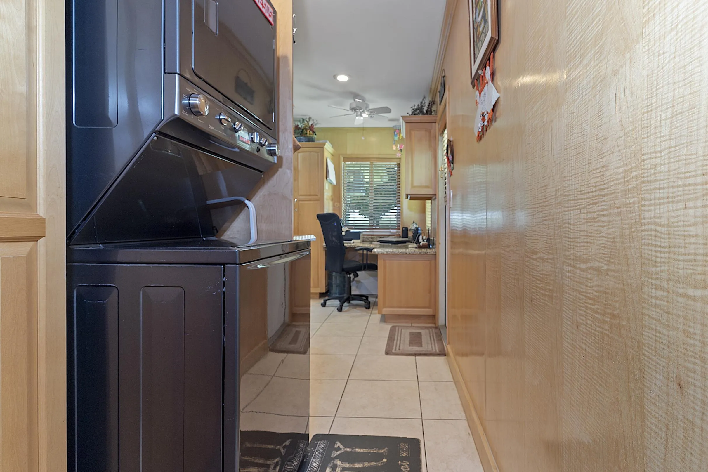 521 SW 59th st - - 046