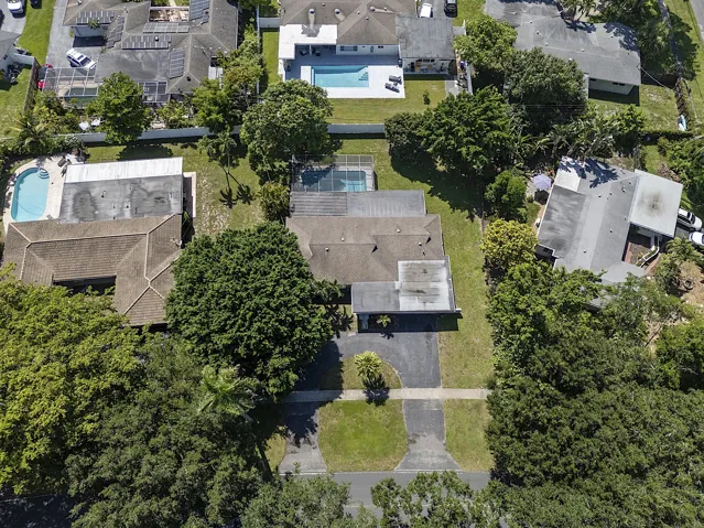 521 SW 59th st - - 008