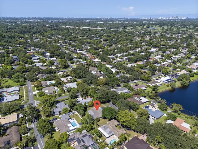 521 SW 59th st - - 004