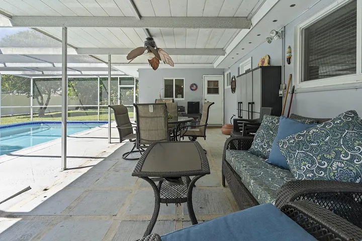 521 SW 59th st - - 050