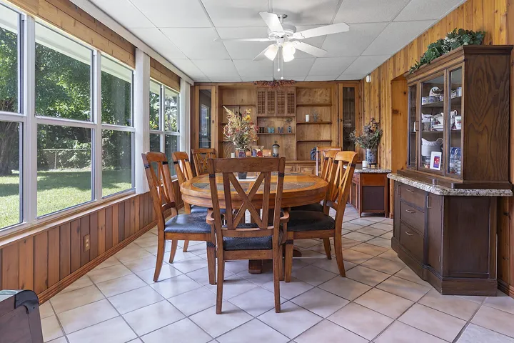 521 SW 59th st - - 026