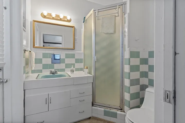 521 SW 59th st - - 042